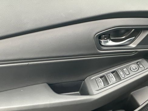 Certified 2025 Honda Accord SE image 11