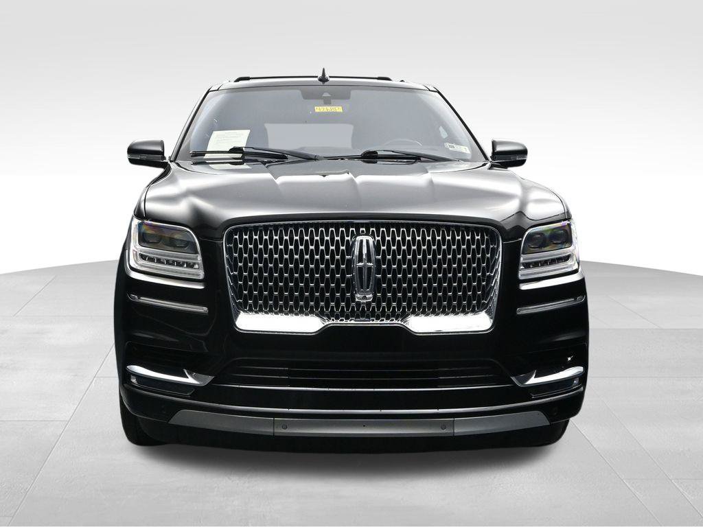 Used 2018 Lincoln Navigator Select w/ Technology Package AWD/4WD image 8