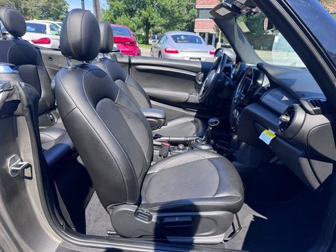 Used 2016 MINI Cooper Convertible FWD image 25