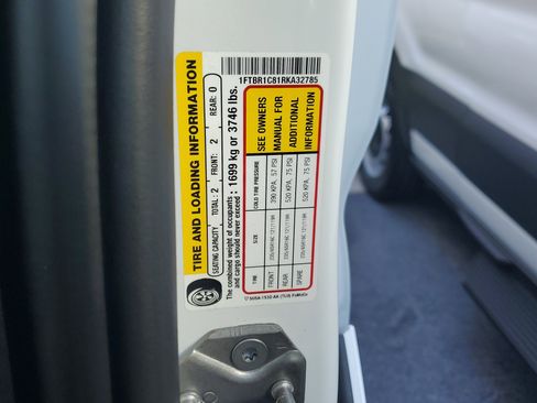 Used 2024 Ford Transit 250 148 Medium Roof w/ Load Area Protection Package image 30