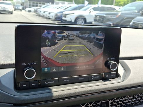 Certified 2023 Honda Accord EX image 15