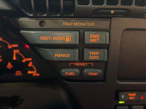 Used 1990 Chevrolet Corvette ZR-1 RWD image 26