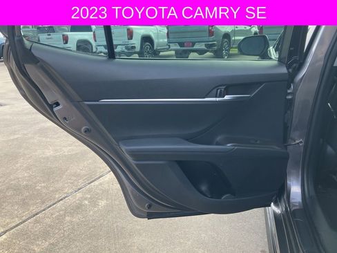 Used 2023 Toyota Camry SE image 16