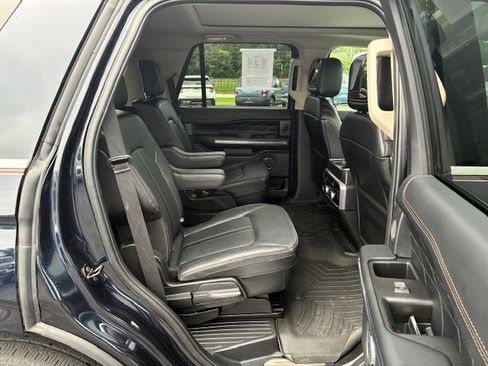 Used 2021 Ford Expedition Platinum AWD/4WD image 17