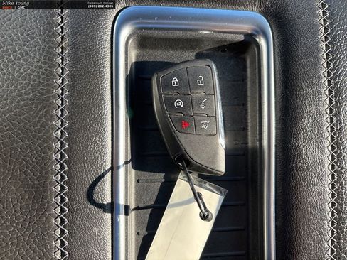 Used 2021 GMC Yukon Denali w/ Denali Ultimate Package image 40