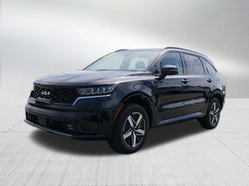 Certified 2023 Kia Sorento EX w/ Panoramic Sunroof Package image 7