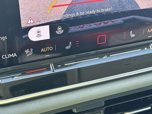 New 2026 Volkswagen Tiguan SE AWD/4WD image 22