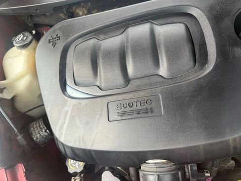 Used 2008 Chevrolet HHR LT image 30