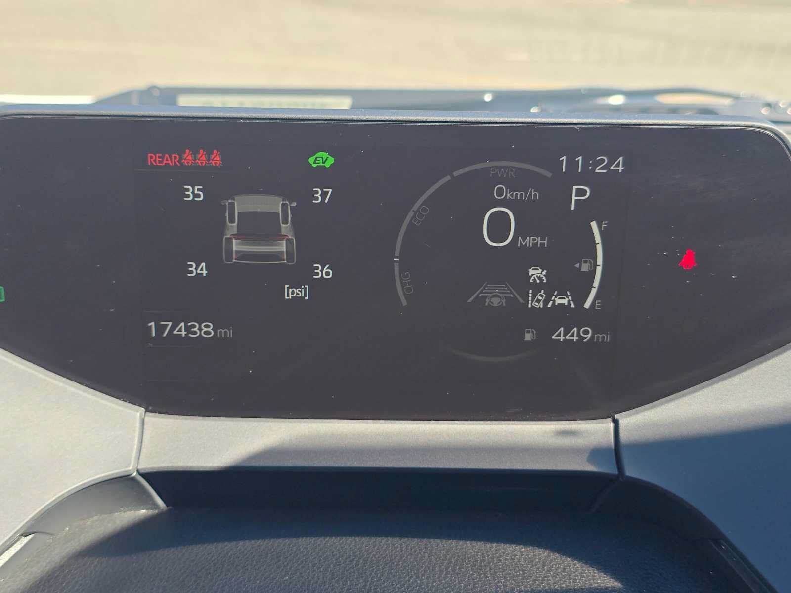 Certified 2025 Toyota Prius LE FWD image 25