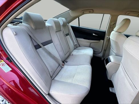 Used 2013 Toyota Camry LE FWD image 20