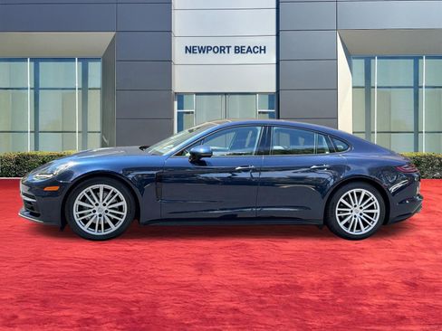 Used 2018 Porsche Panamera 4 AWD/4WD image 2