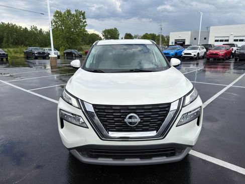 Used 2023 Nissan Rogue SV AWD/4WD image 11