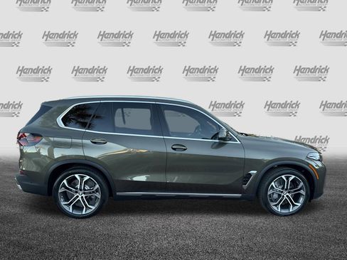 Used 2026 BMW X5 xDrive50e AWD/4WD image 11