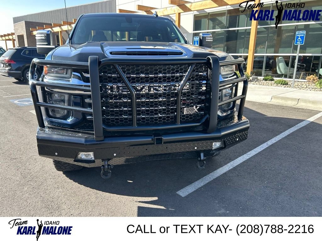 Used 2020 Chevrolet Silverado 3500 LTZ w/ LTZ Plus Package AWD/4WD image 10
