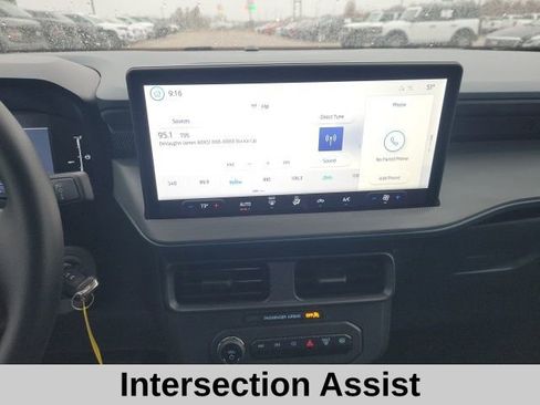 New 2025 Ford Maverick XL w/ Equipment Group 101A image 10