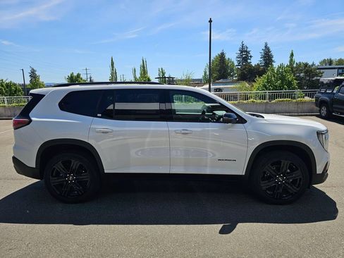 Used 2026 GMC Acadia Elevation w/ Black Edition AWD/4WD image 6