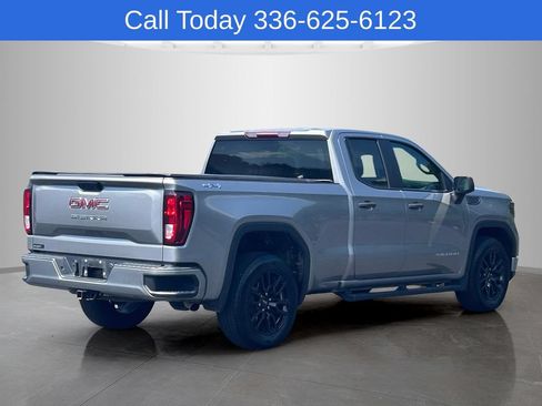 Used 2023 GMC Sierra 1500 Pro w/ Graphite Edition AWD/4WD image 5