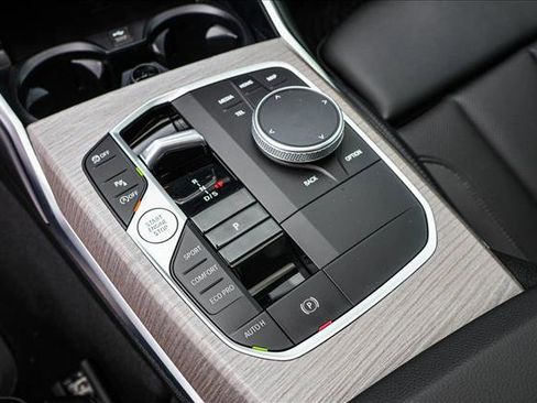 New 2026 BMW 330i xDrive Sedan AWD/4WD image 18