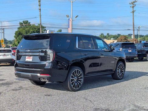 New 2026 Chevrolet Tahoe High Country AWD/4WD image 8