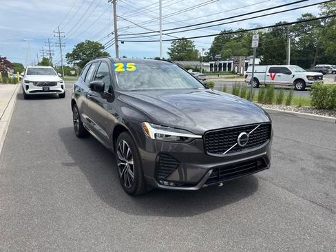 Certified 2025 Volvo XC60 B5 Plus AWD/4WD image 6