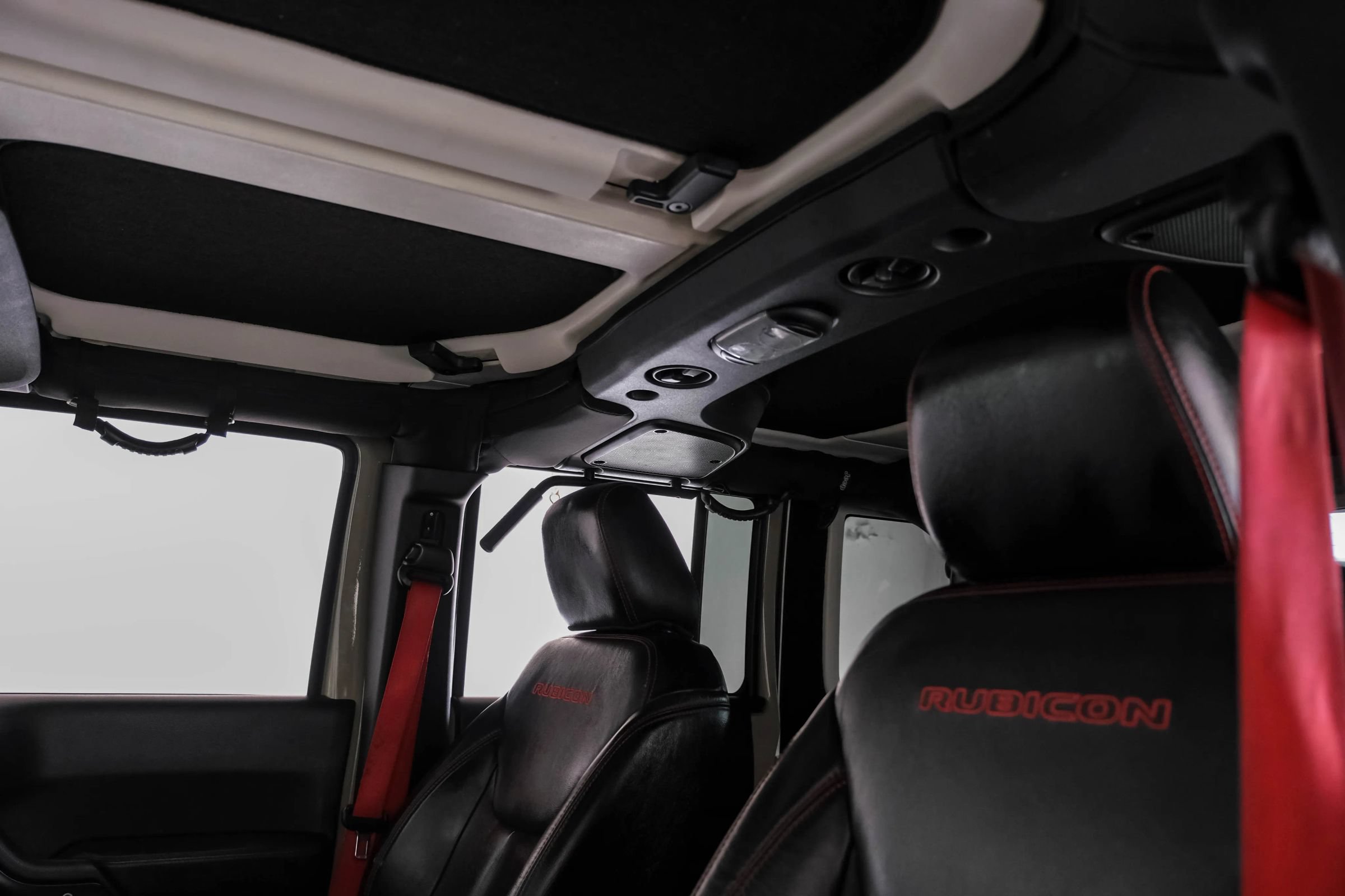 Used 2017 Jeep Wrangler Unlimited Rubicon AWD/4WD image 25