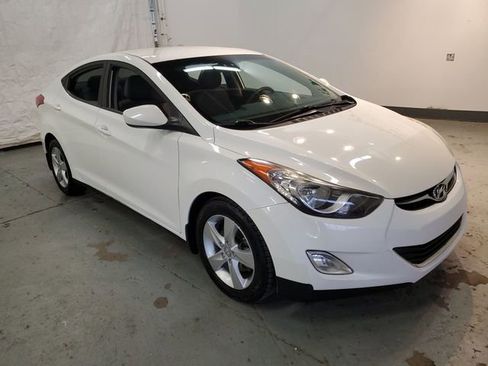 Used 2013 Hyundai Elantra GLS w/ Preferred Pkg FWD image 8