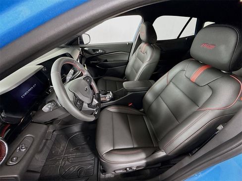 New 2026 Chevrolet Trax RS w/ Driver Confidence Package image 14