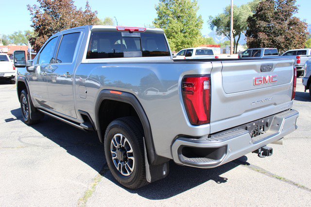 Used 2025 GMC Sierra 2500 Denali w/ Technology Package AWD/4WD image 5
