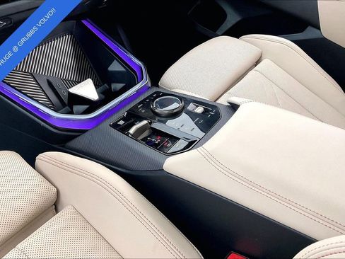 Used 2025 BMW X3 xDrive30i w/ Convenience Package image 18