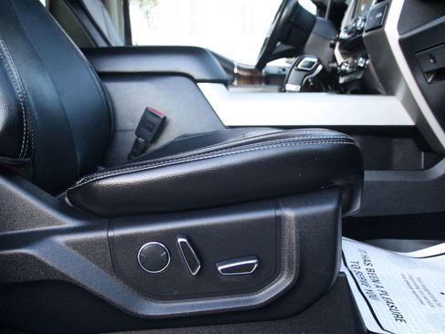 Used 2018 Ford F150 Lariat image 9