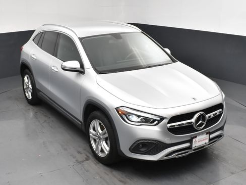 Used 2021 Mercedes-Benz GLA 250 4MATIC image 17