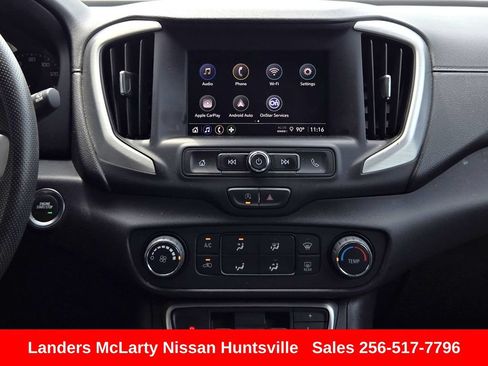 Used 2024 GMC Terrain SLE AWD/4WD image 18