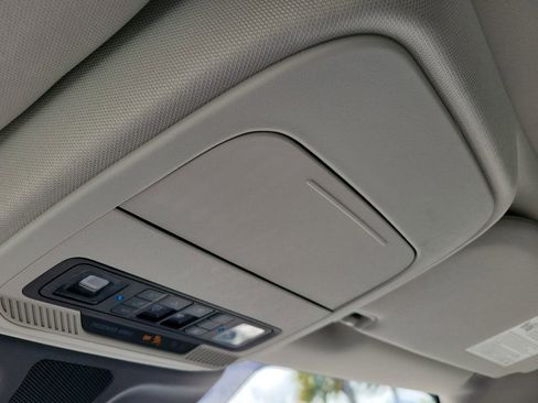 Used 2025 Ford Expedition Max Active AWD/4WD image 38