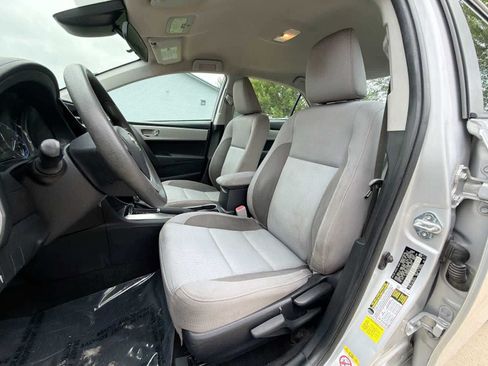 Used 2017 Toyota Corolla LE FWD image 13