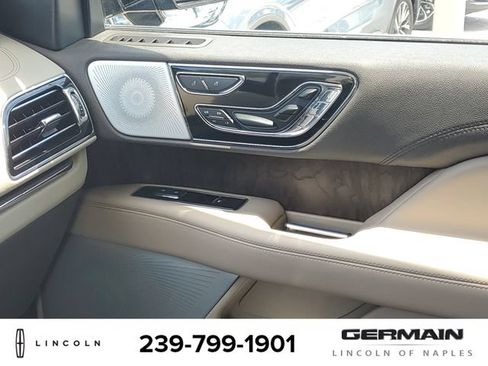 Certified 2022 Lincoln Navigator Reserve AWD/4WD image 29