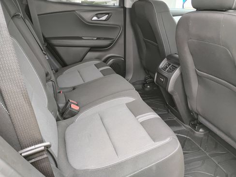 Used 2024 Chevrolet Blazer LT w/ Convenience Package FWD image 17