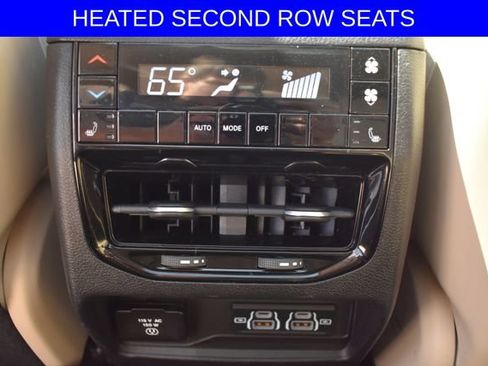Used 2022 Jeep Grand Cherokee L Limited AWD/4WD image 9