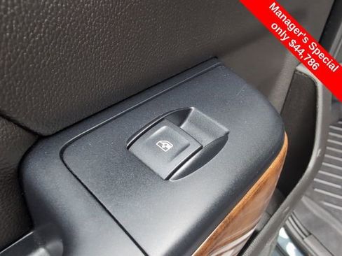 Used 2017 Chevrolet Silverado 2500 High Country w/ Duramax Plus Package image 12