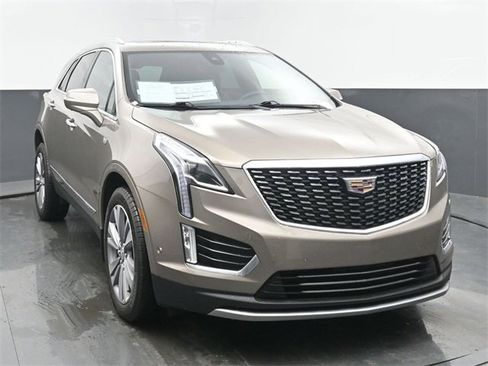 Certified 2023 Cadillac XT5 Premium Luxury w/ Technology Package image 8