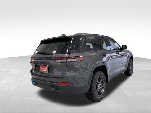 New 2024 Jeep Grand Cherokee Trailhawk w/ Advanced Protech Group II image 5