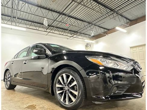 Used 2016 Nissan Altima 2.5 SL w/ 2.5 Technology Package FWD image 6