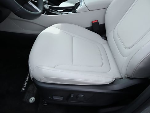 New 2026 Hyundai Tucson SEL FWD image 12