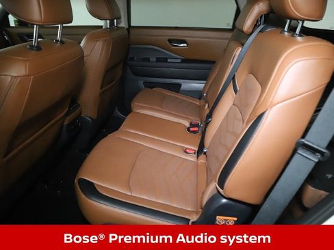 Certified 2024 Nissan Pathfinder Platinum w/ Cargo Package AWD/4WD image 16