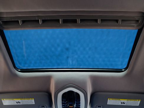 Used 2016 Porsche Panamera S image 27