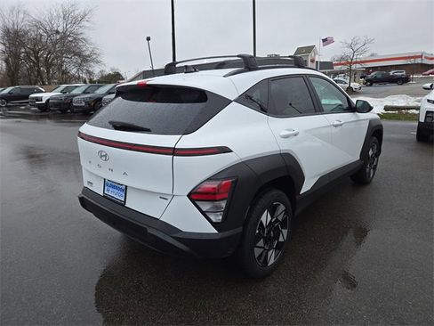 Certified 2025 Hyundai Kona SEL image 6