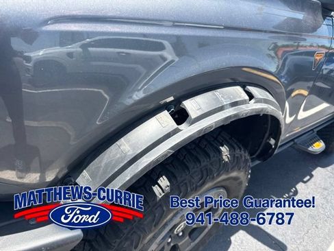 Used 2022 Ford Bronco Badlands AWD/4WD image 5