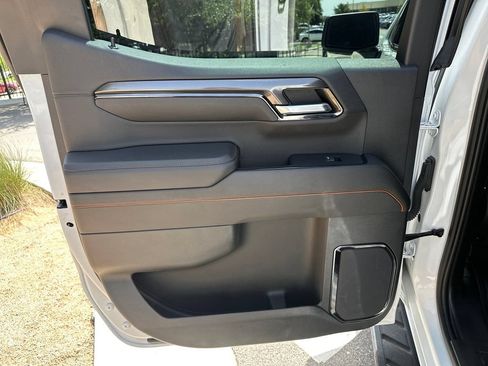Used 2023 GMC Sierra 1500 AT4 w/ AT4 Premium Package AWD/4WD image 33