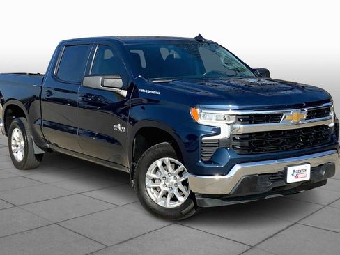 Used 2023 Chevrolet Silverado 1500 LT w/ Protection Package RWD image 2