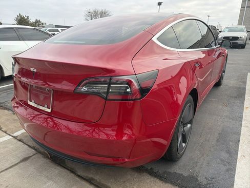 Used 2018 Tesla Model 3 Mid Range image 3