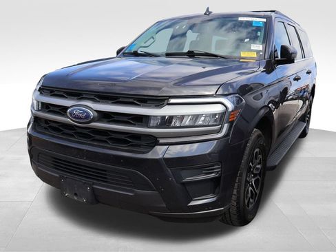 Used 2024 Ford Expedition Max XLT AWD/4WD image 2